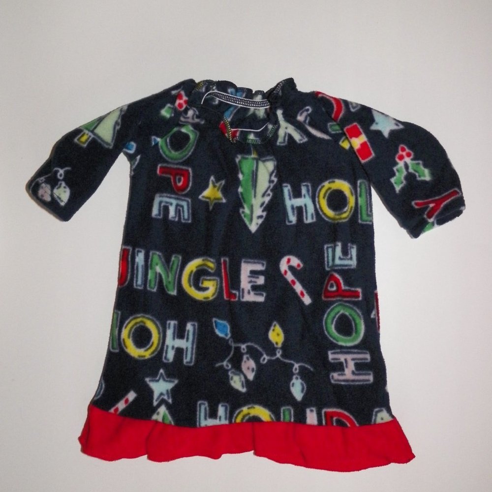 CLEARANCE Girls Christmas Nightgown & Doll Gown Set - Picture 5 of 5